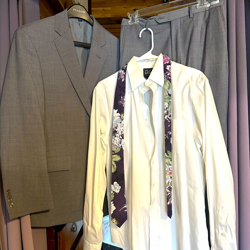 Jos. A. Bank Gray Suit Style 1905